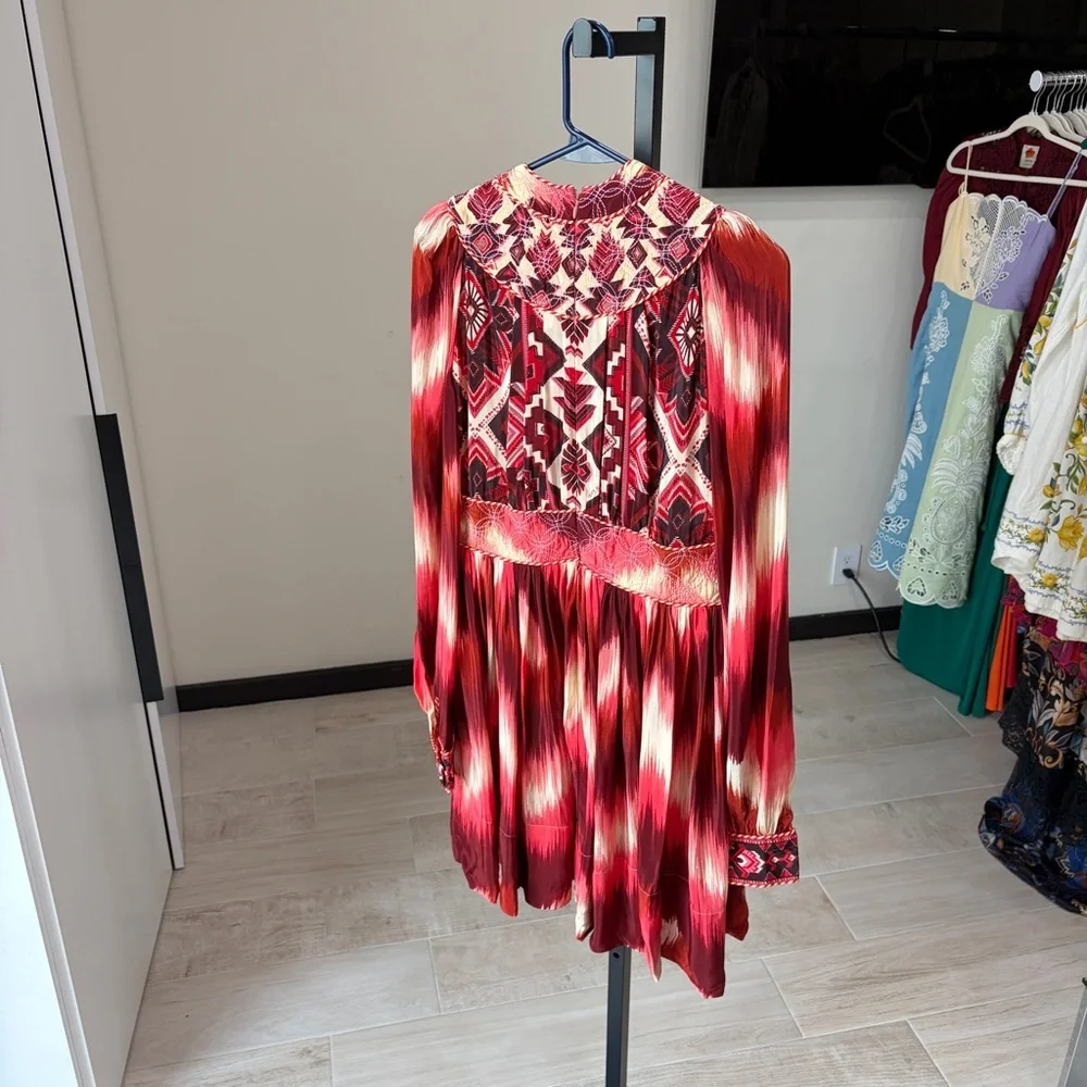 Farm Rio: Red Amanda Stripes Tapestry Quilted Mini Dress